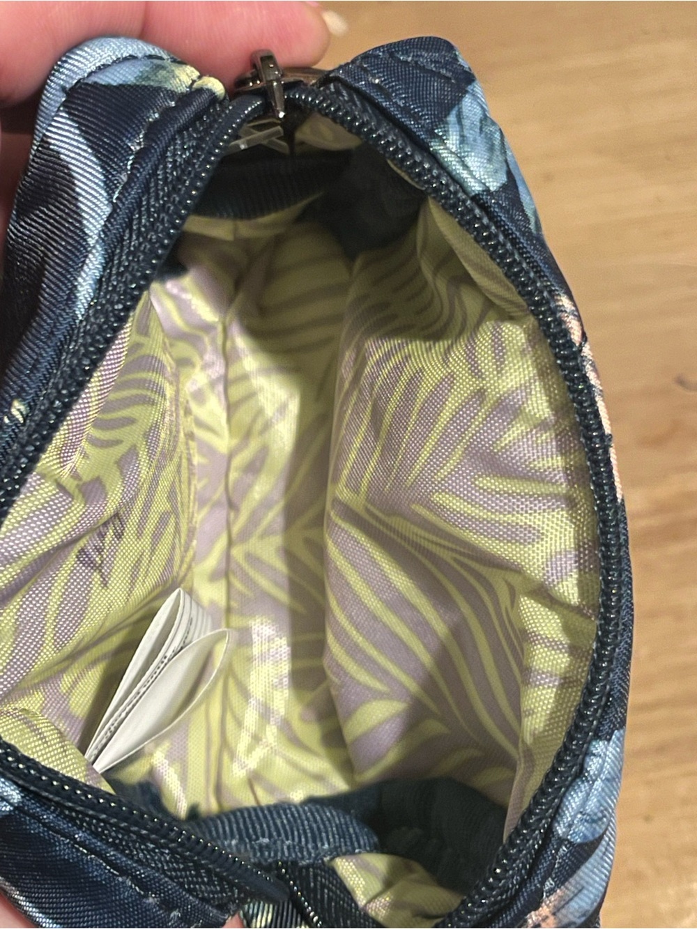 Lug Quilted small pouch coin holder. Navy blue dragonfly print. - Picture 7 of 7